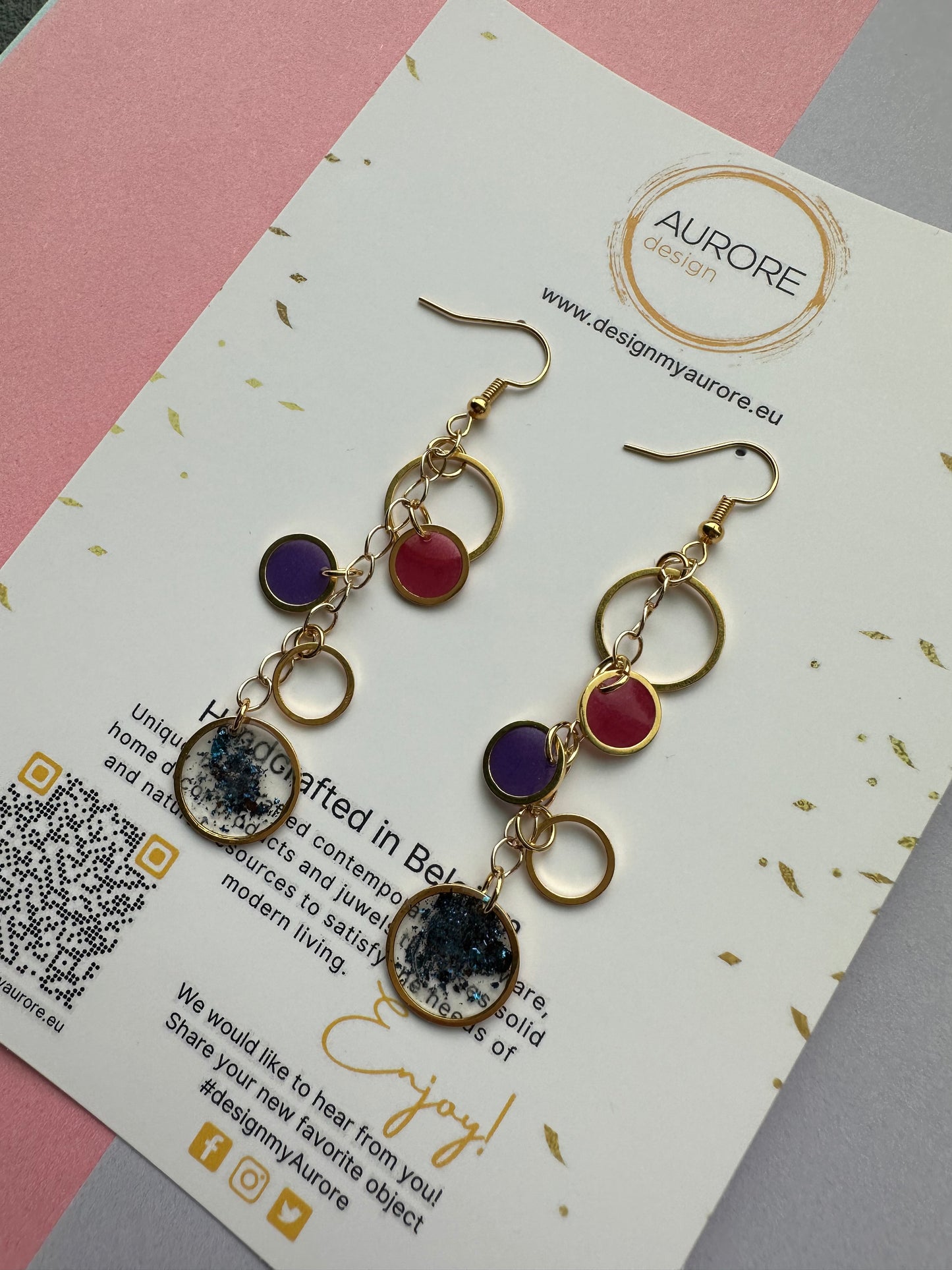 Kleurrijke langwerpige oorhangers