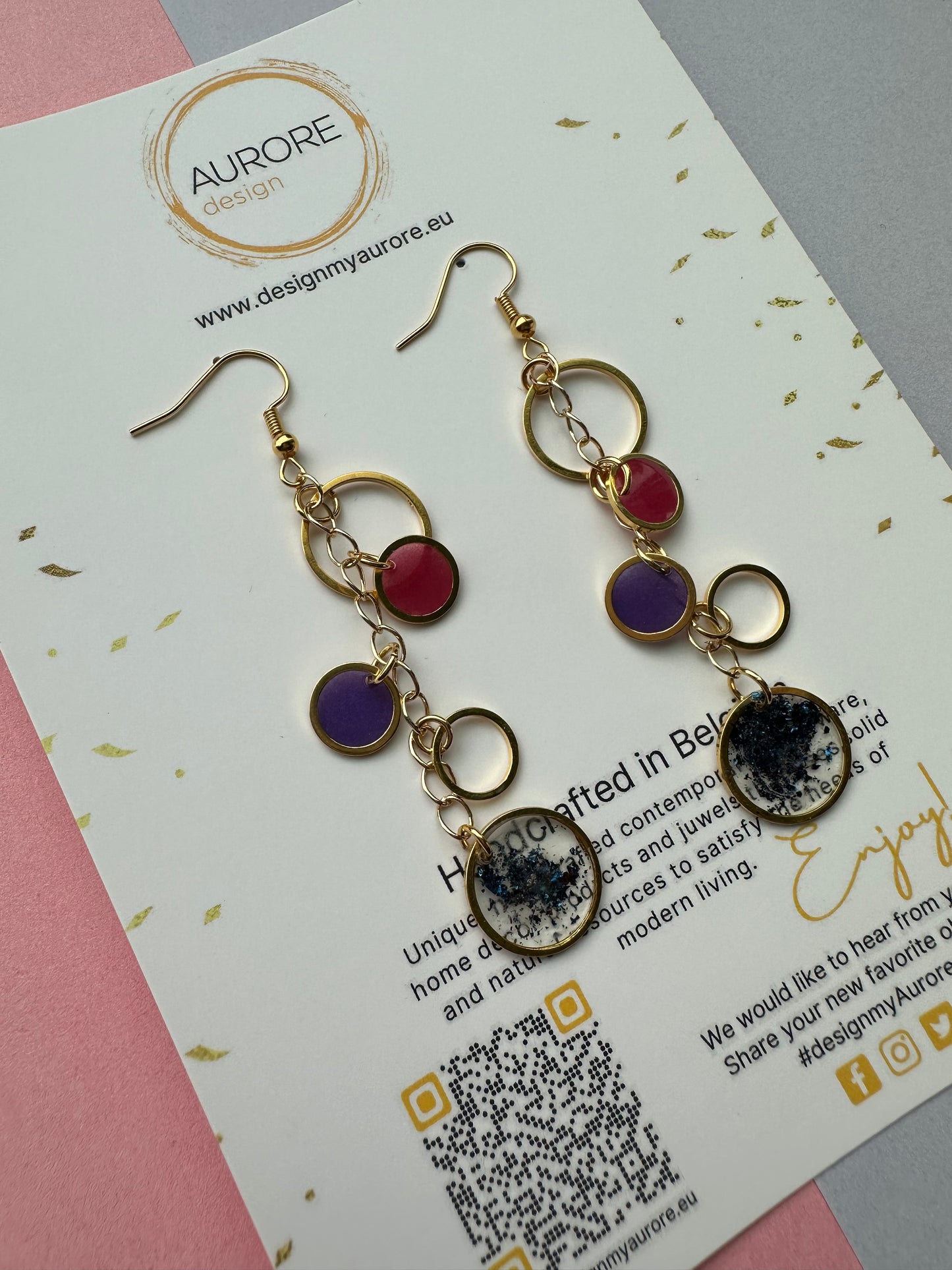 Kleurrijke langwerpige oorhangers