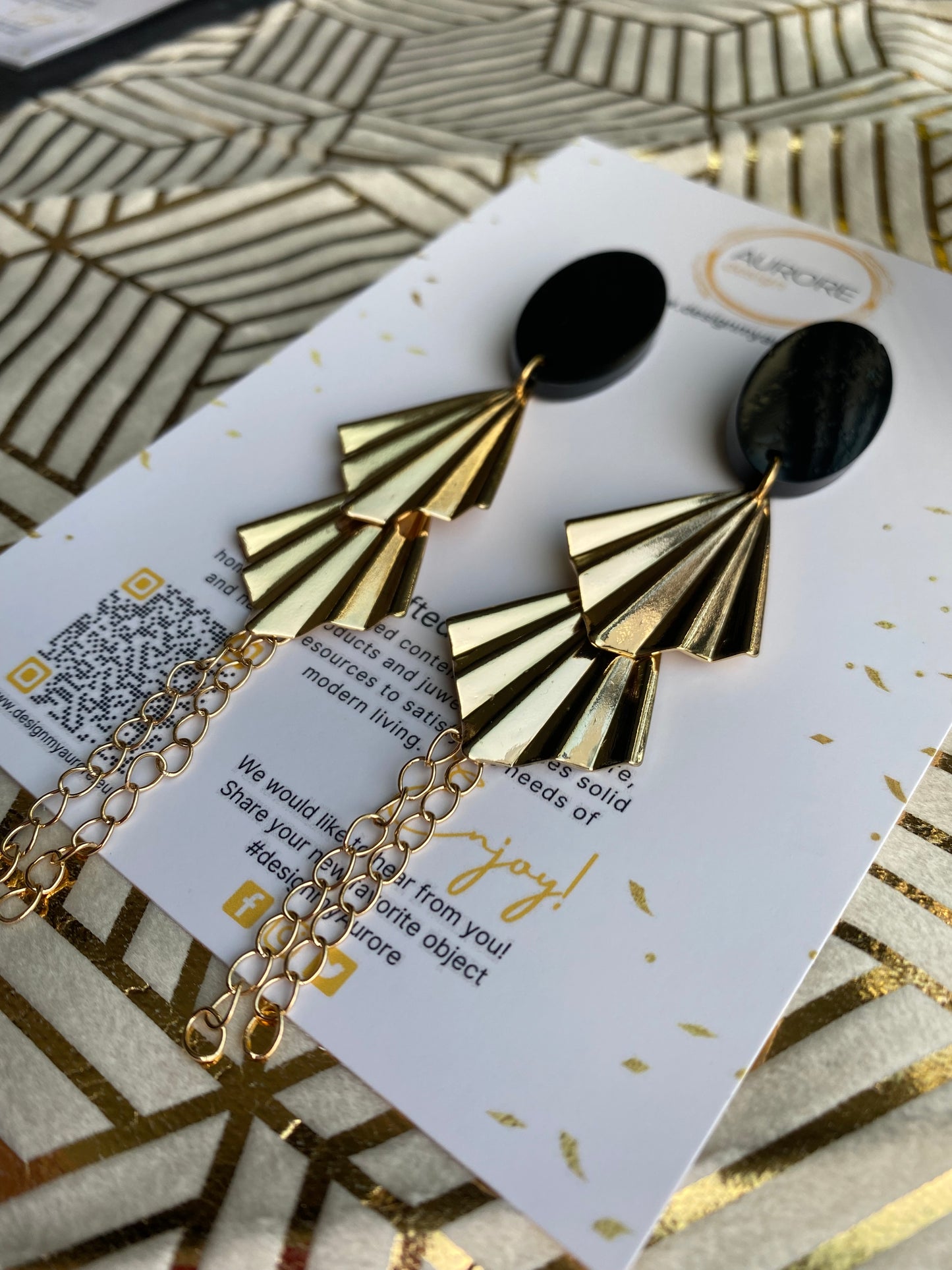 Waterfall oorbellen zwart/goud