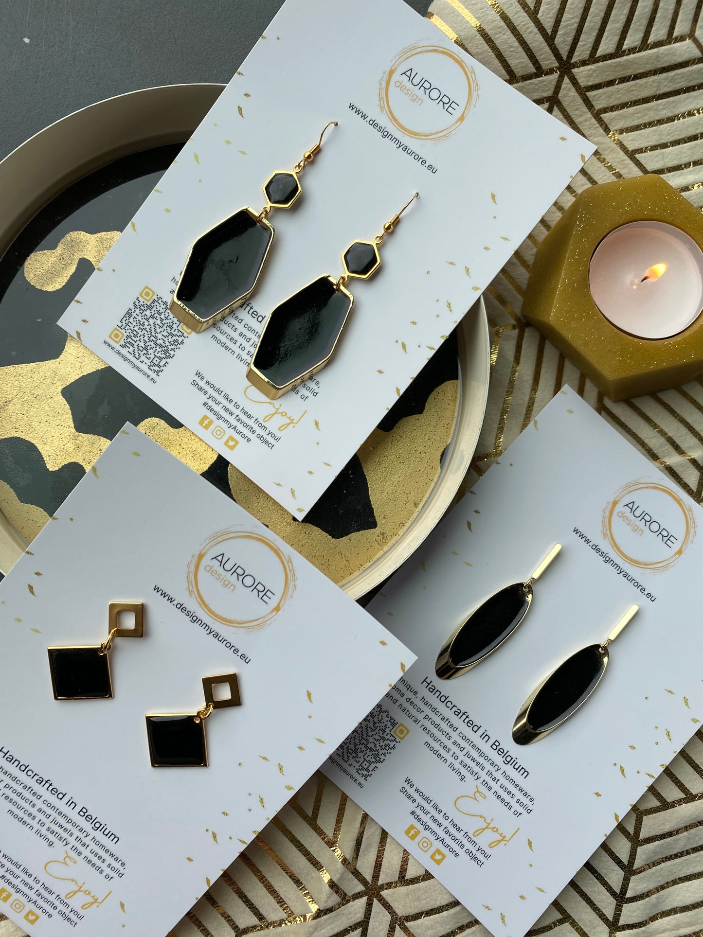 Ruitvormige geometrische oorbellen, zwart