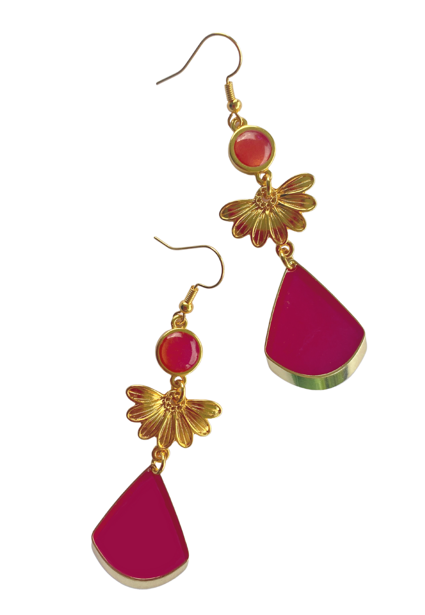 Druppelvormige oorbellen met gouden bloem